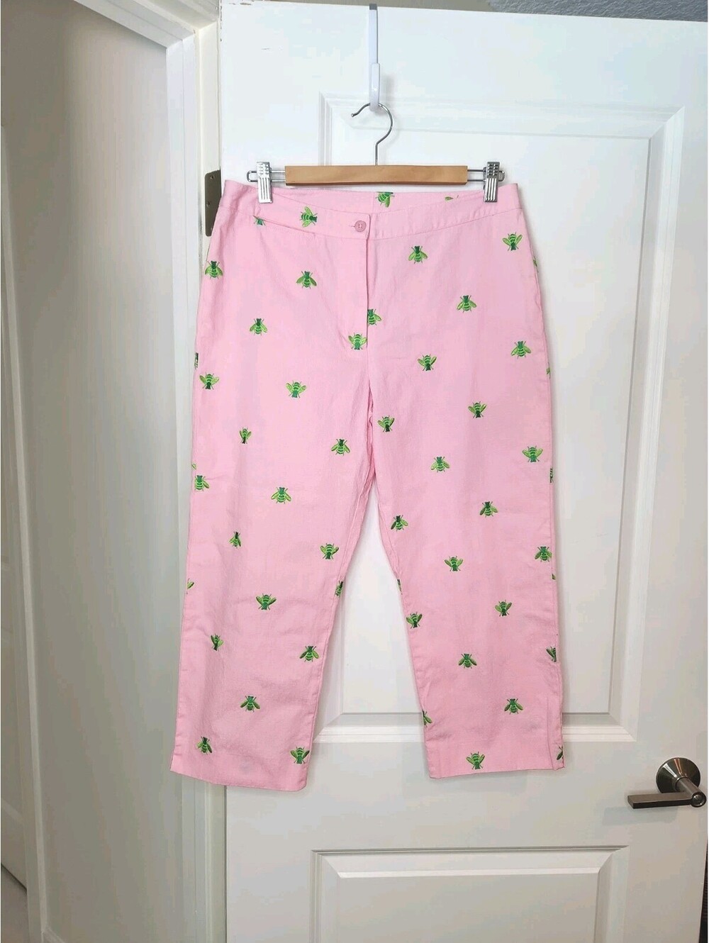 Lilly Pulitzer Bee Embroidered Capri Pants SZ 10 P 100% Cotton Pink Grn Bees